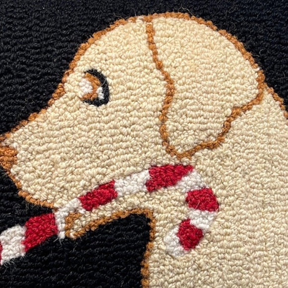 Chandler 4 Corners Laura Megroz Yellow Lab With Candy Cane - Hooked Wool Pillow - Picture 8 of 8